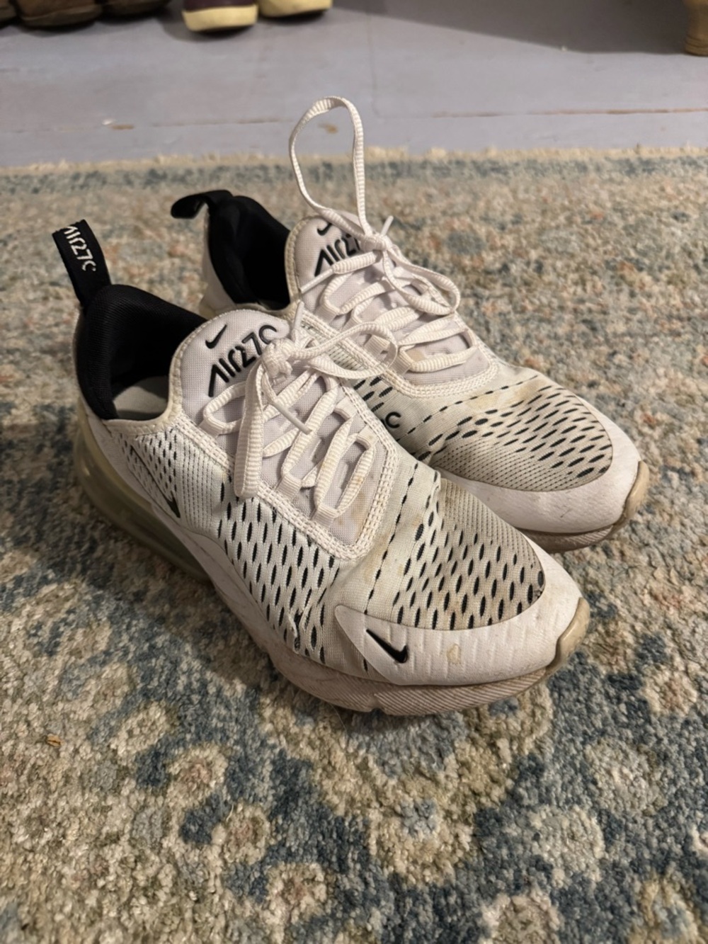Nike White and Black Low-Top Sneaker